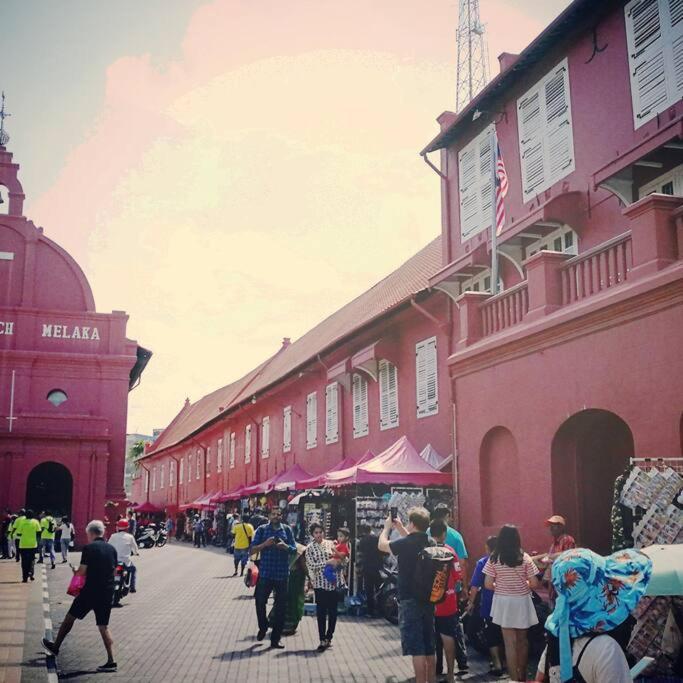 Leju 21 樂居 Explore Malacca From A Riverside House Exteriör bild