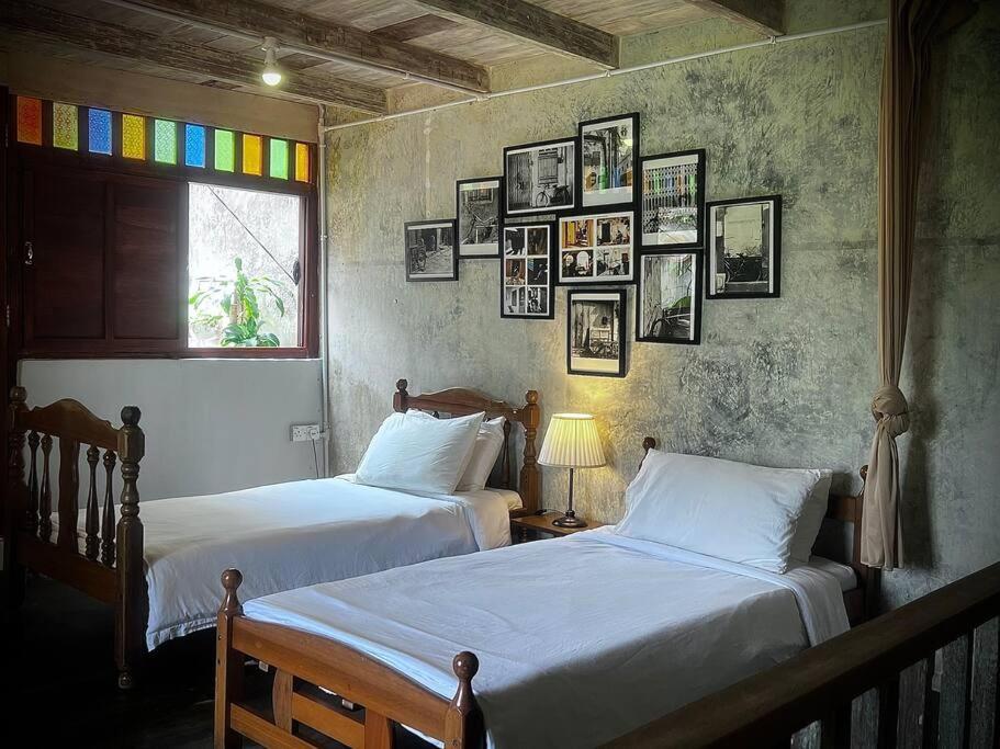 Leju 21 樂居 Explore Malacca From A Riverside House Exteriör bild